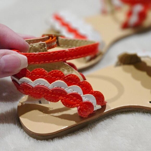 Janie & Jack Scalloped Sandals ✦ Red & White Faux Leather Summer ✦ Girls Sz 10 - Picture 4 of 11